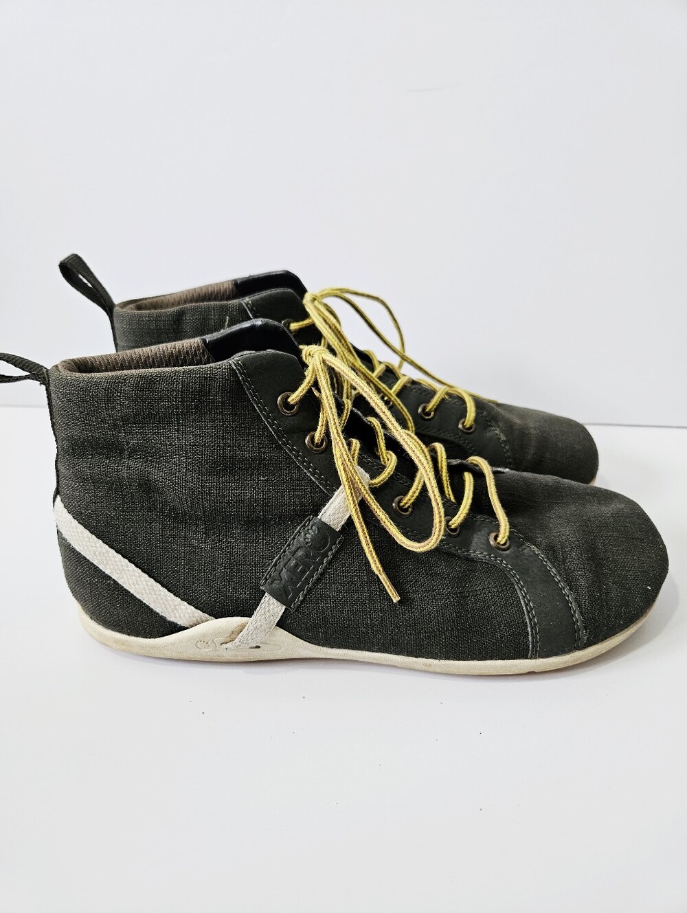 Xero Toronto Lightweight Canvas Shoes Size 8 Mens Lace Up High Top Sneaker